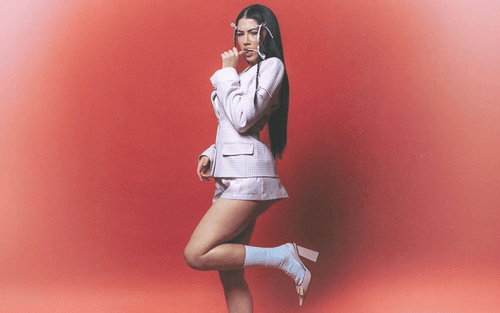 ANNA: Biografia Successi Stile Unico Collaborazioni Album e Ultima Ora